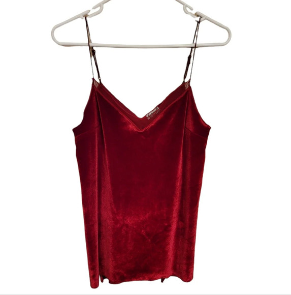 Free People intimately red velvet top - Picture 3 of 9